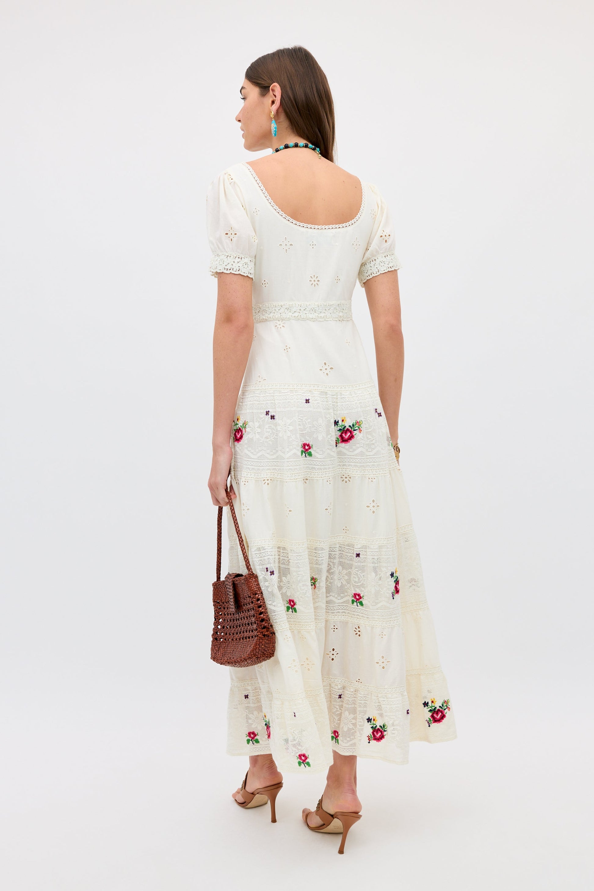Cady - Spring Rose Embroidery Cream