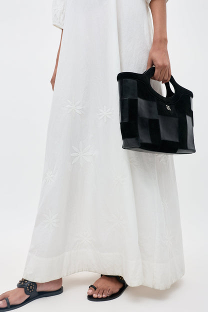Gizele - Daisy Floral Embroidery White